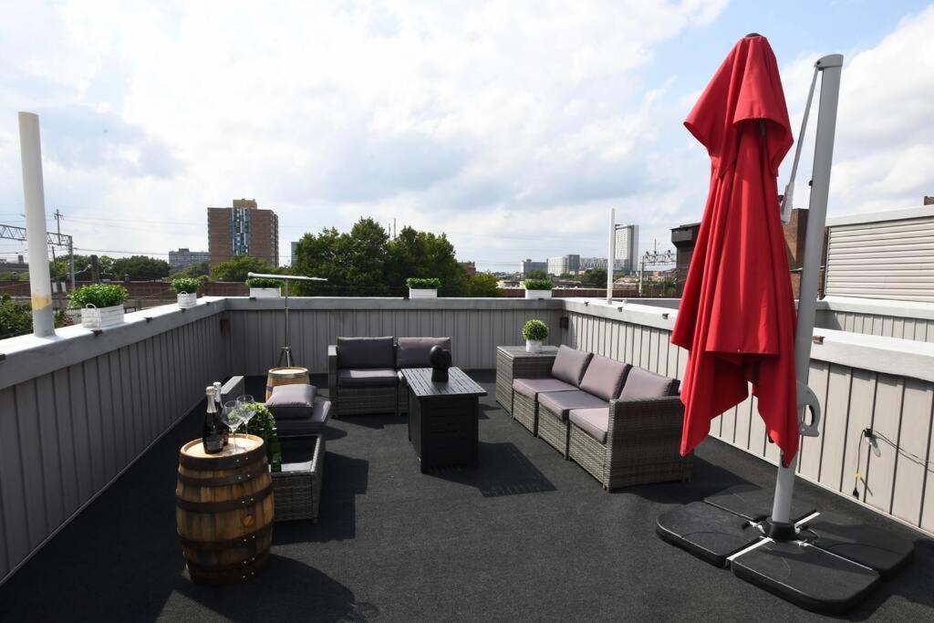 Yanne'S Place - Roof-Patio, Workspace, Cityview فيلادلفيا المظهر الخارجي الصورة