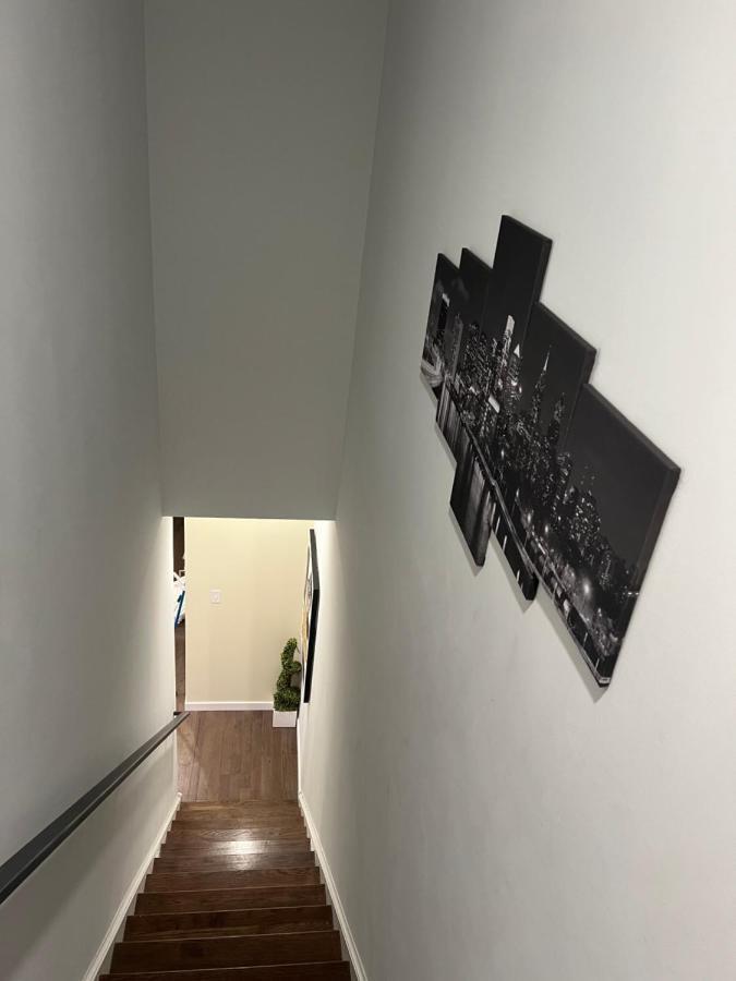 Yanne'S Place - Roof-Patio, Workspace, Cityview فيلادلفيا المظهر الخارجي الصورة