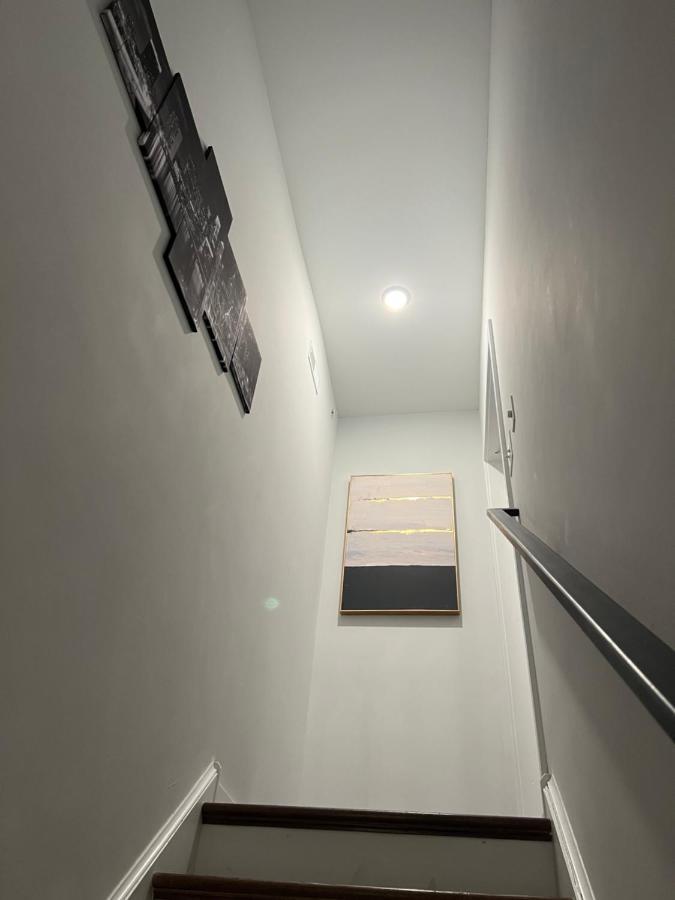 Yanne'S Place - Roof-Patio, Workspace, Cityview فيلادلفيا المظهر الخارجي الصورة